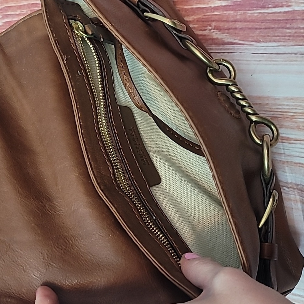 Vintage Valley Flip Michael Kors mini purse - Picture 6 of 15